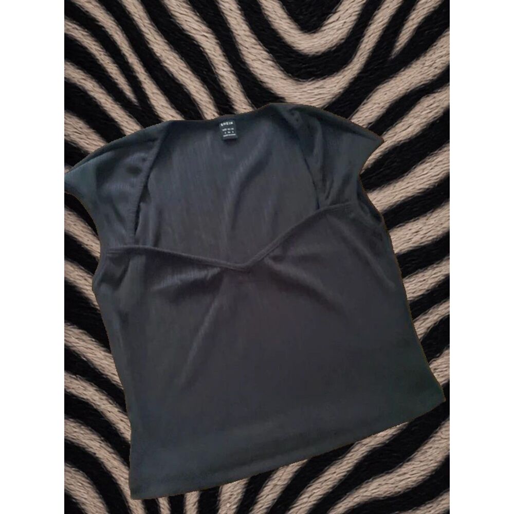 Black Ribbed Sweetheart Neck Cap Sleeve Crop Top M